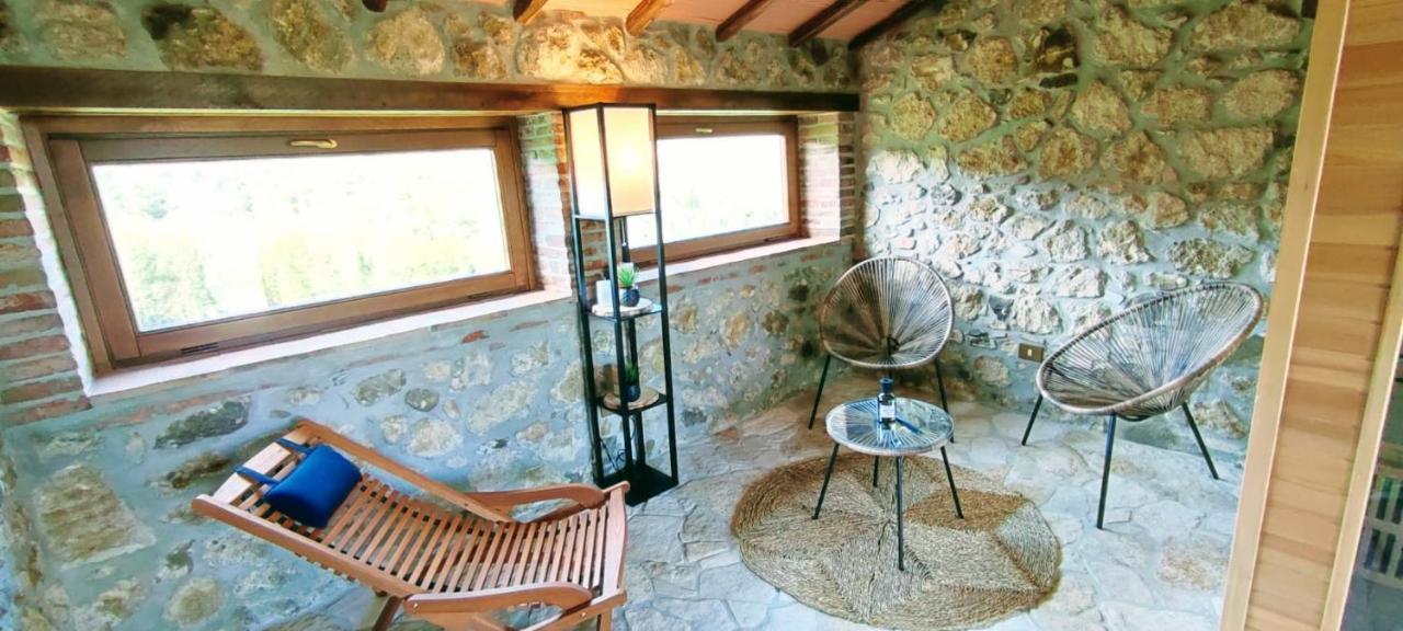 Casale Al Lago Con Piscina E Sauna 코르바라 외부 사진